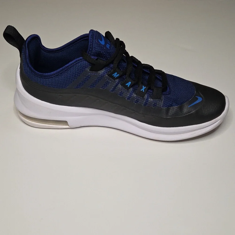 Boys Nike Blue and Black Sneakers with‎ Breathable Mesh